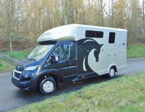 Horsebox Hire Wigan - Equitrek Equinox