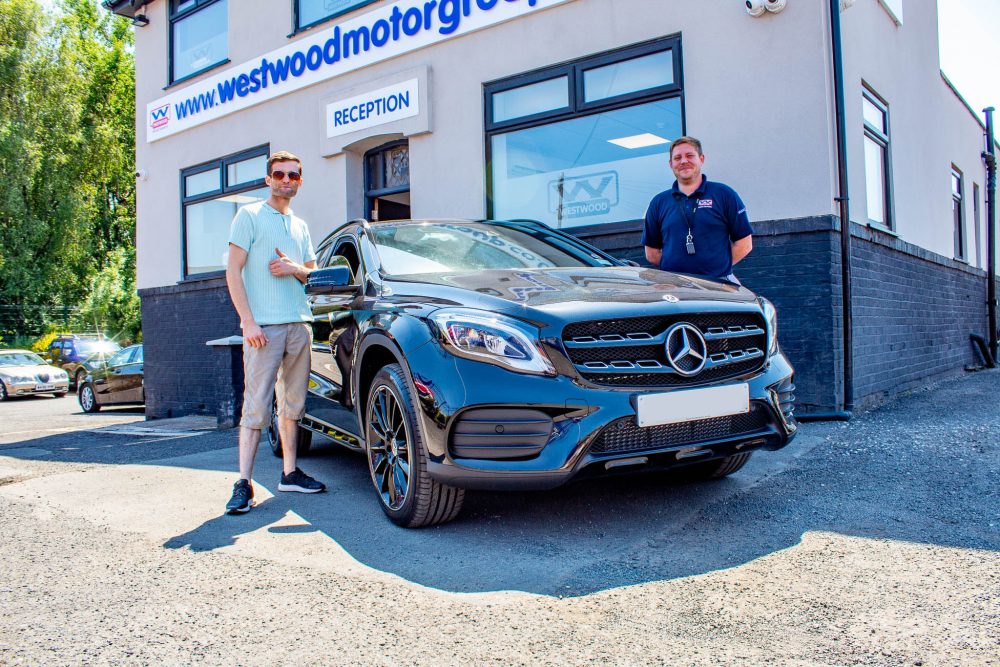 A Stunning New Mercedes For Guardian Goalposts Premium Car Hire