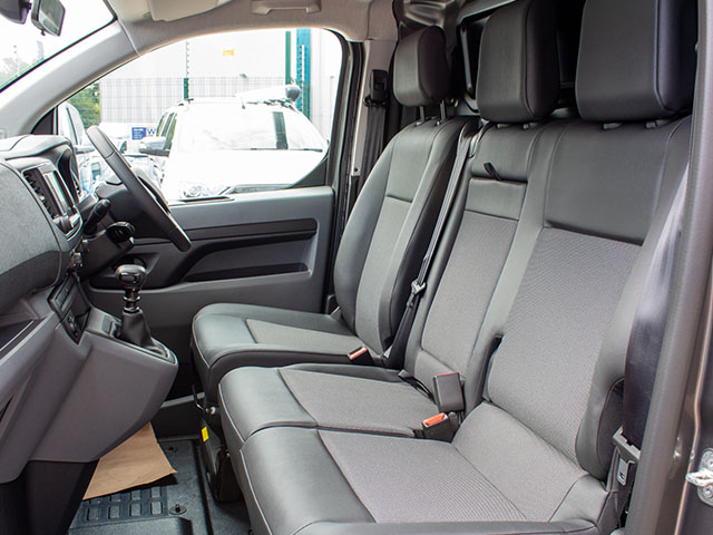 Vauxhall Vivaro-Sportive L2 Cabin Interior