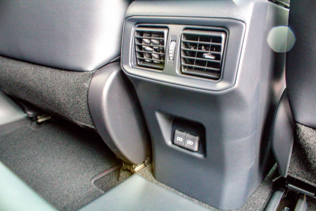 Rear seat usb sockets