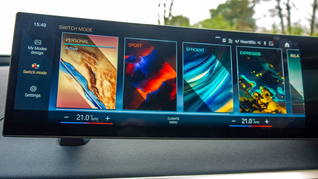 BMW iX touchscreen