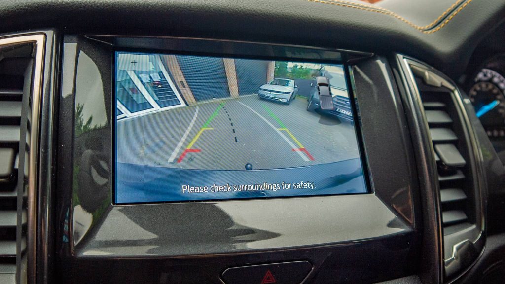 ford ranger MS-RT reverse camera