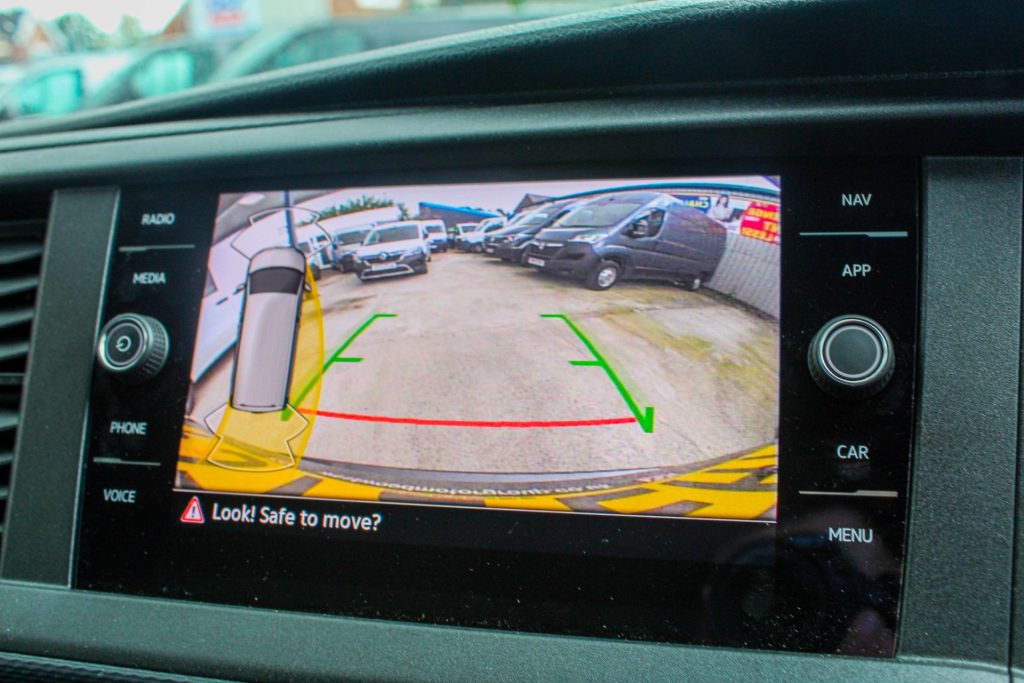 vw transporter reverse camera