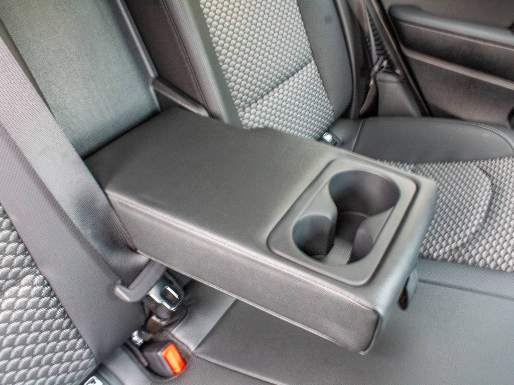 Kia XCeed cup holders