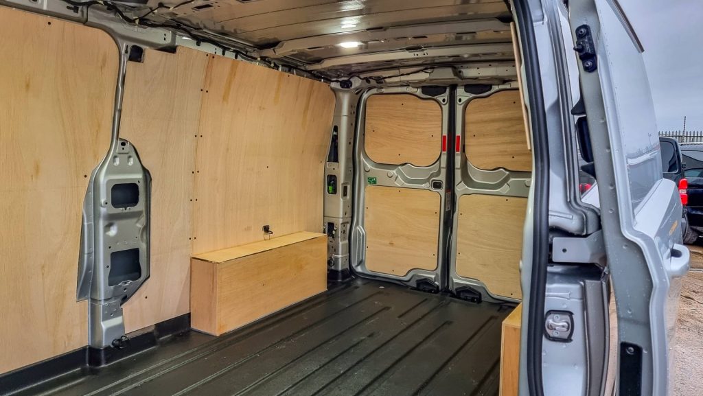 2024 Ford Transit Custom load bay