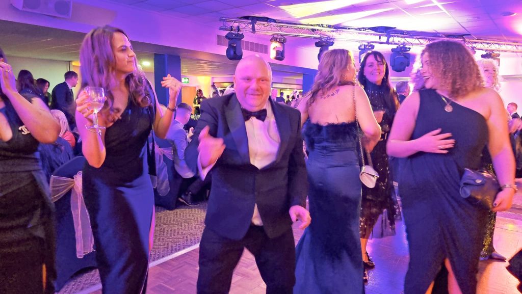 Cliff Snell hits the dancefloor