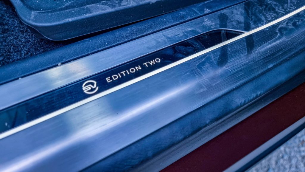 Range Rover Sport SV Edition 2 doorsill