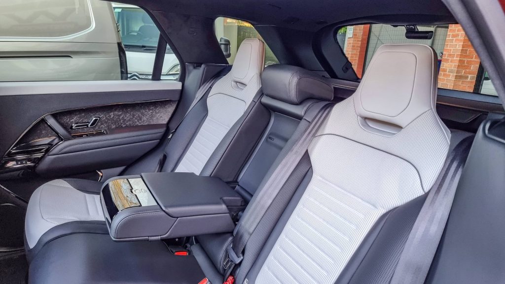 Range Rover Sport SV Edition 2 rear seats
