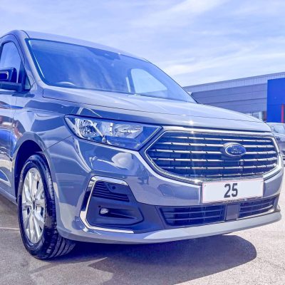 Ford Transit Connect Limited PHEV 2025