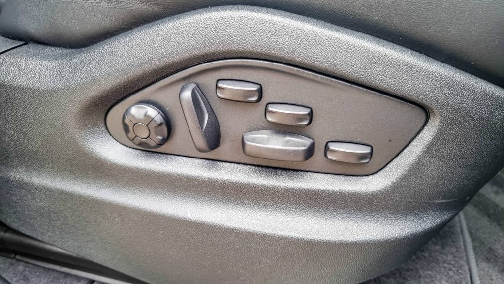 Porsche Cayenne e Hybrid electric seats