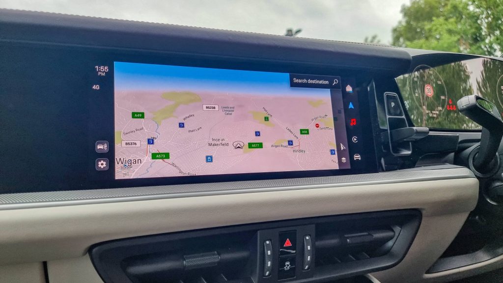 Porsche Cayenne satellite navigation
