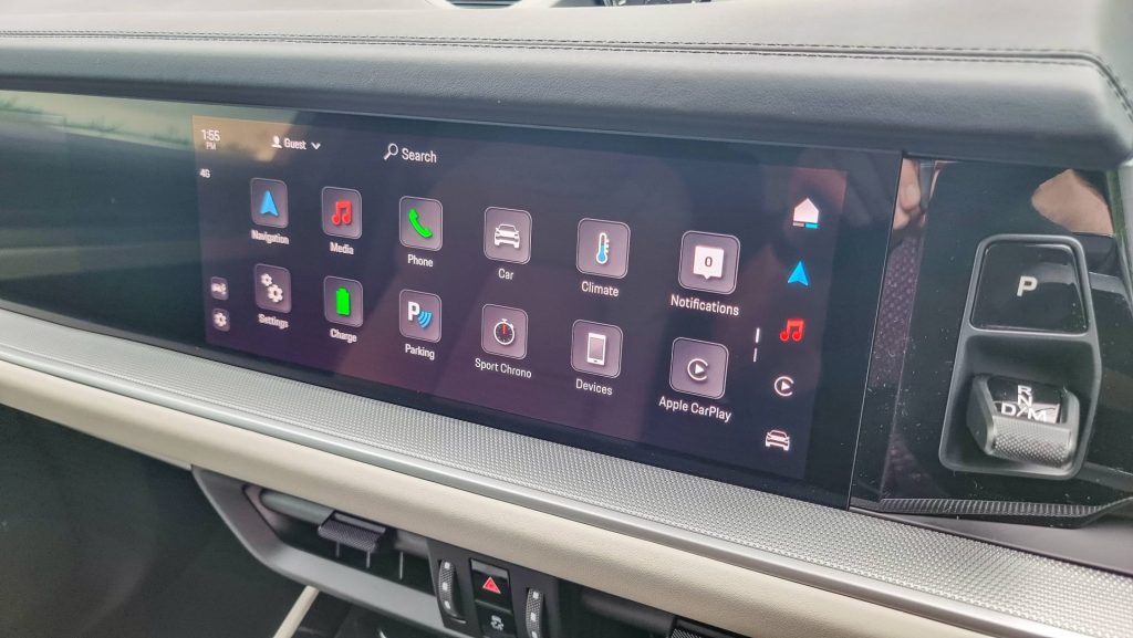 Porsche Cayenne touchscreen display