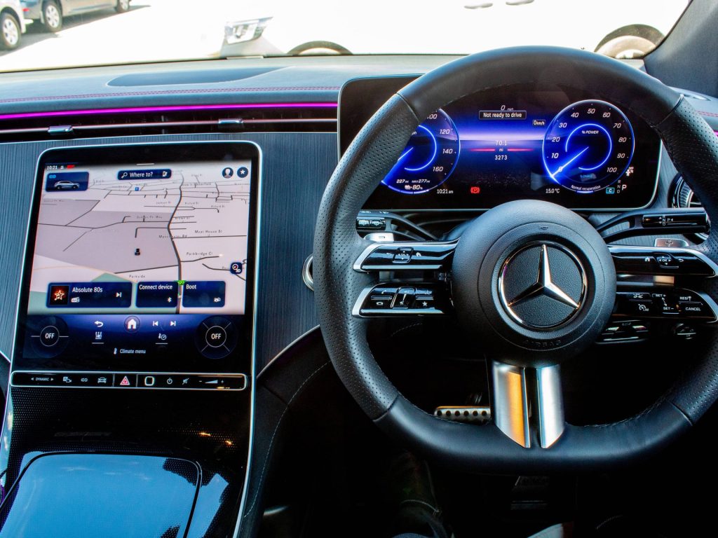 2025 Mercedes EQE SUV Cockpit
