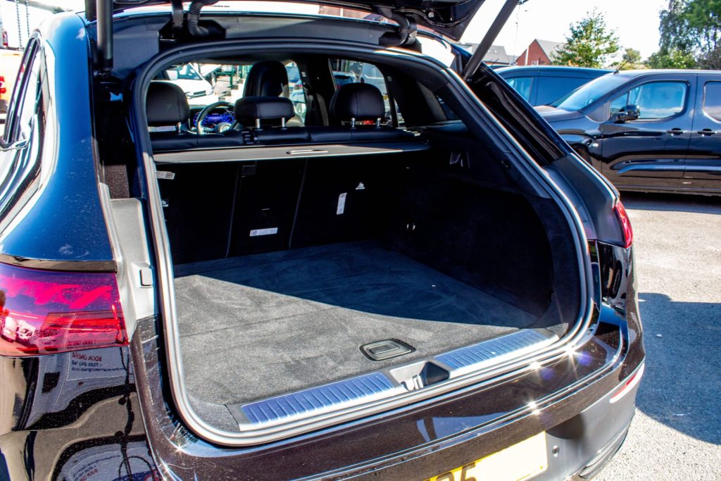 Mercedes EQE SUV Boot
