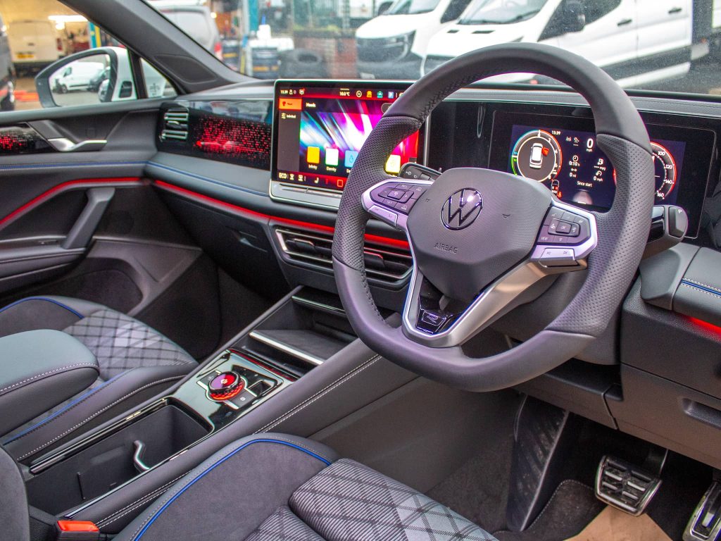 Volkswagen Tiguan R-line 2026 Cockpit